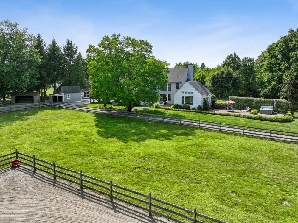 152 LAMBERTVILLE HQTS ROAD Stockton, NJ 08559