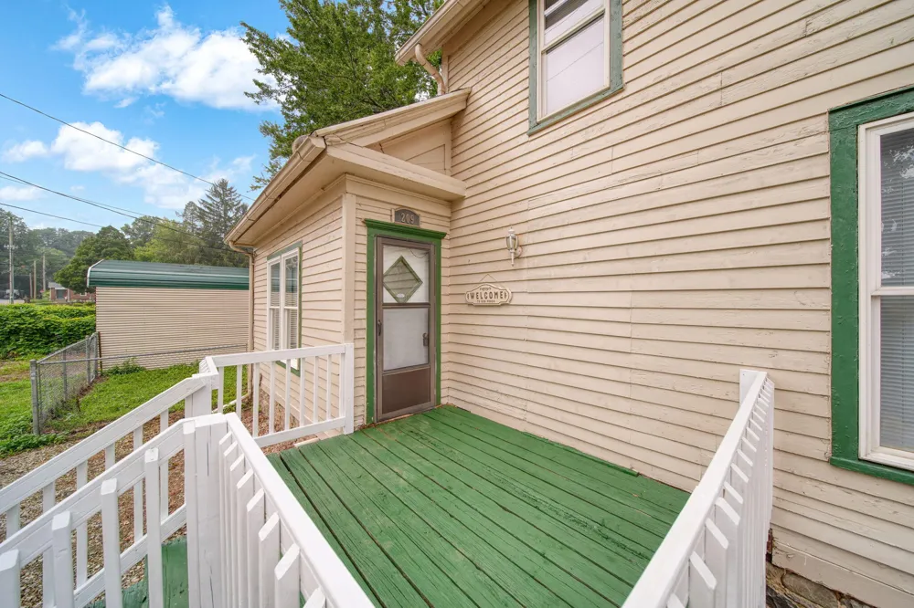 209 E Main Street Parma, MI 49269