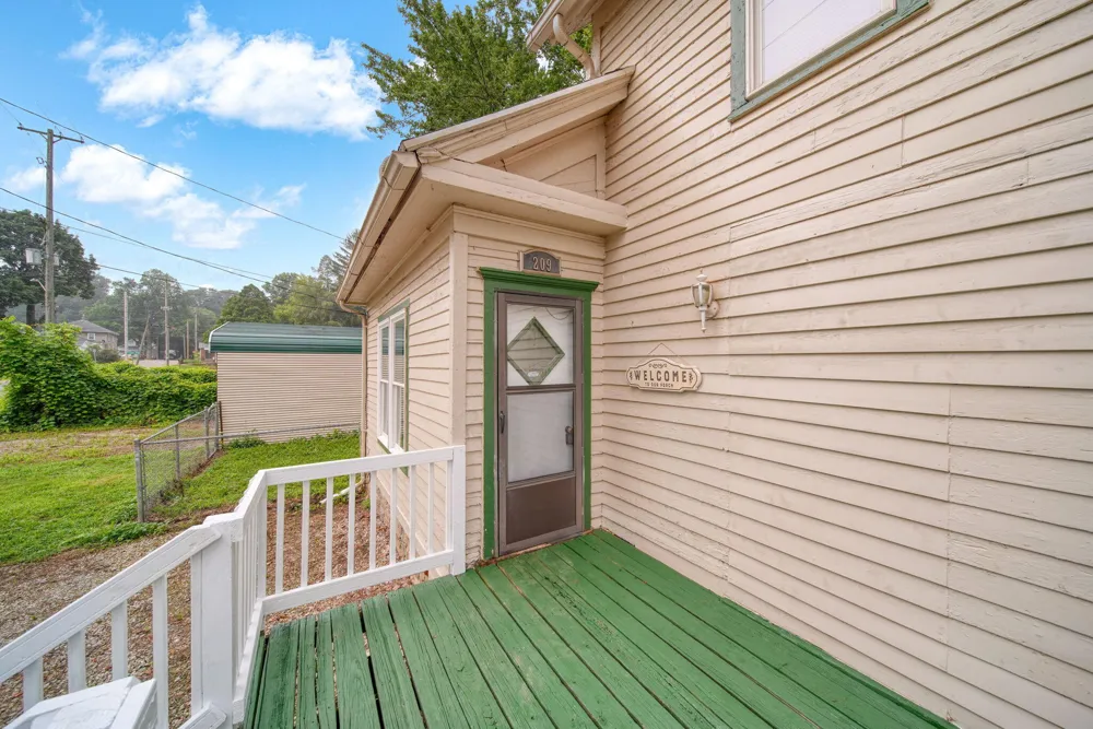 209 E Main Street Parma, MI 49269