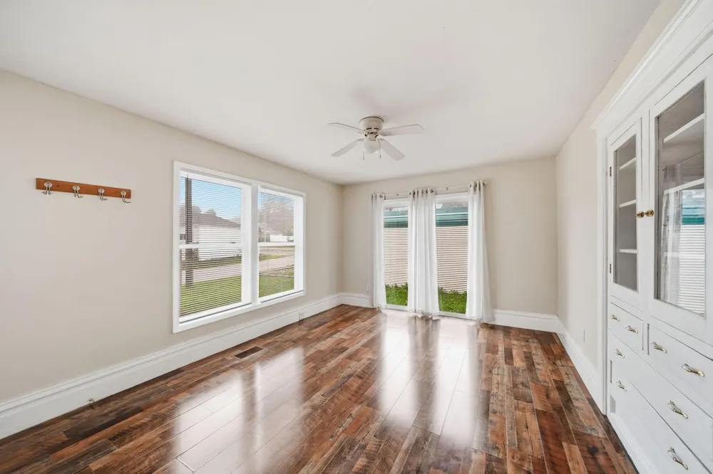 209 E Main Street Parma, MI 49269