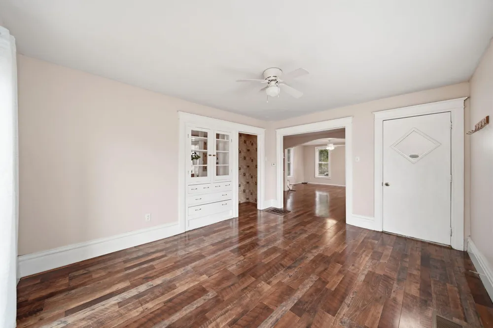 209 E Main Street Parma, MI 49269
