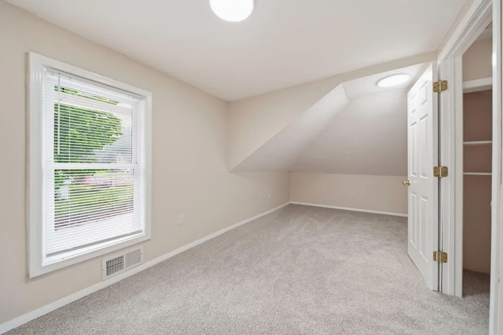 209 E Main Street Parma, MI 49269