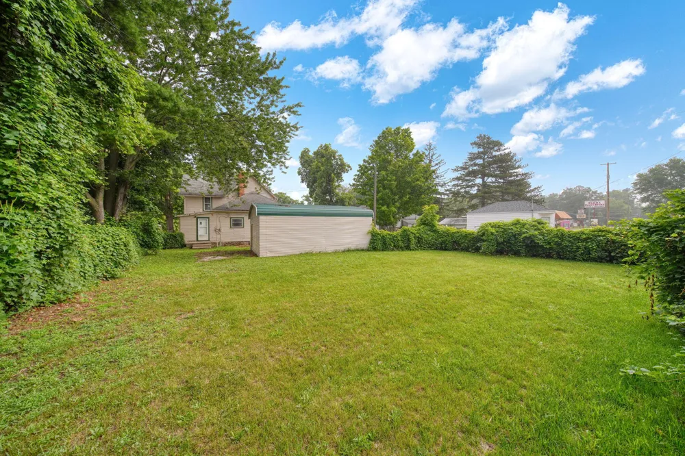 209 E Main Street Parma, MI 49269
