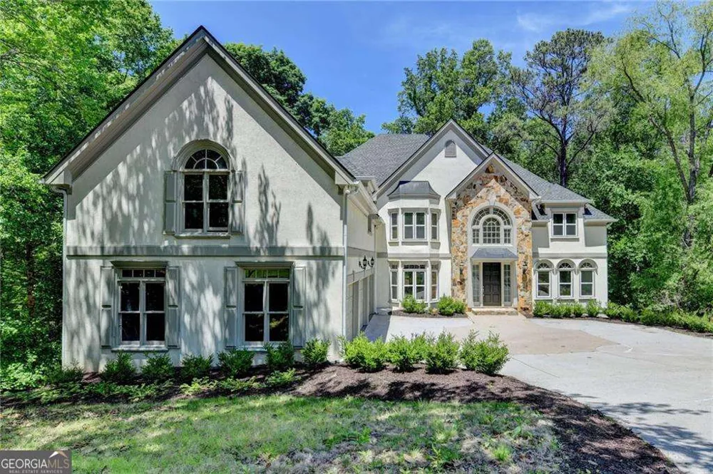 545 Slane TRCE Roswell, GA 30076