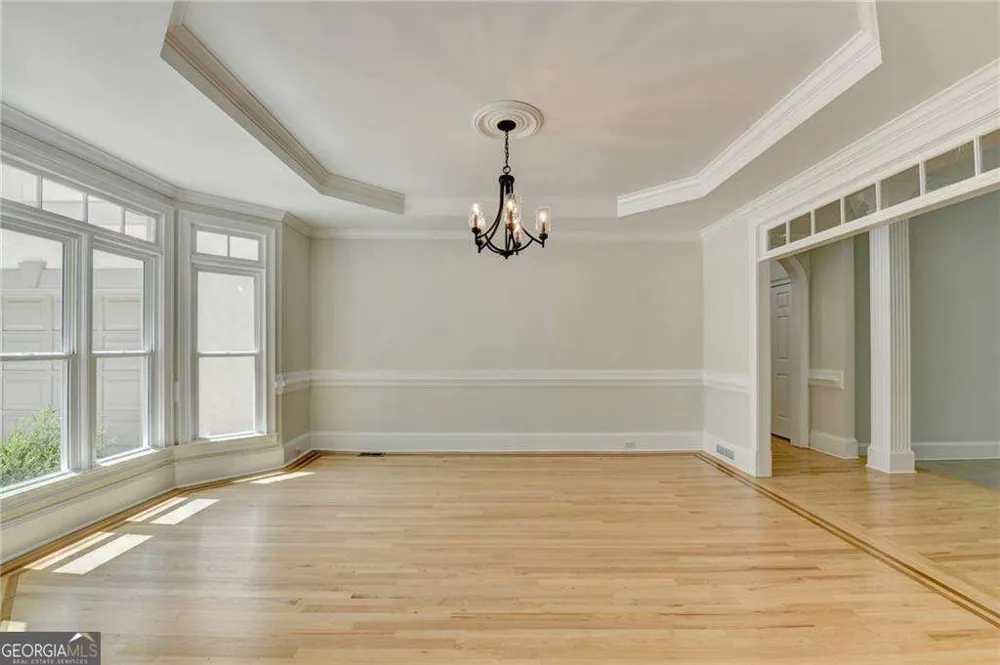545 Slane TRCE Roswell, GA 30076