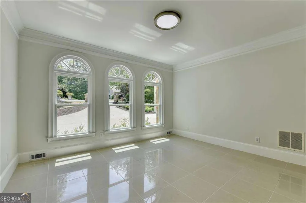 545 Slane TRCE Roswell, GA 30076