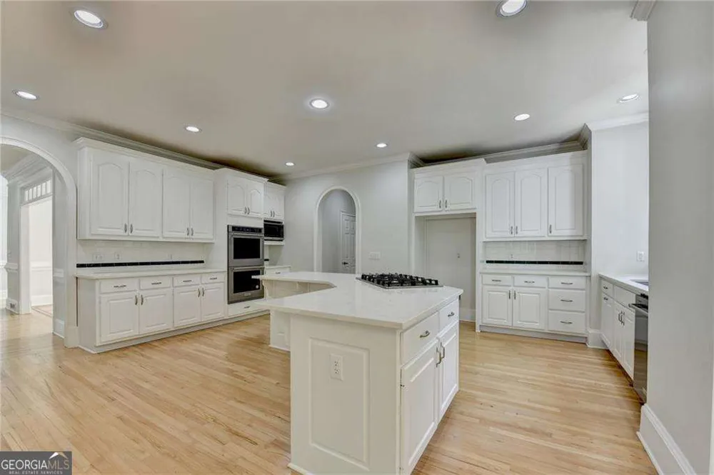 545 Slane TRCE Roswell, GA 30076