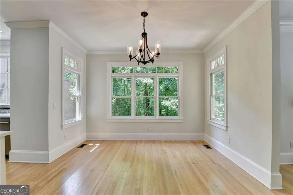 545 Slane TRCE Roswell, GA 30076