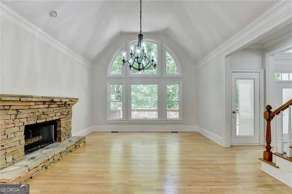 545 Slane TRCE Roswell, GA 30076