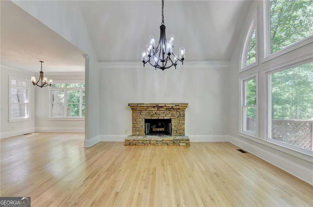 545 Slane TRCE Roswell, GA 30076