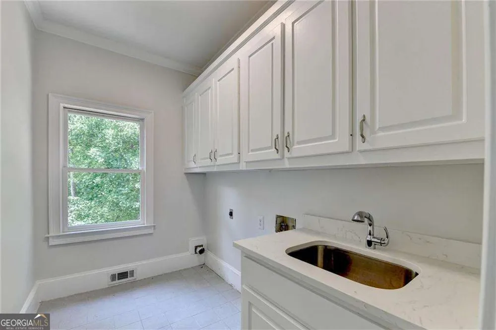 545 Slane TRCE Roswell, GA 30076
