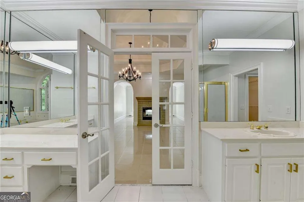 545 Slane TRCE Roswell, GA 30076