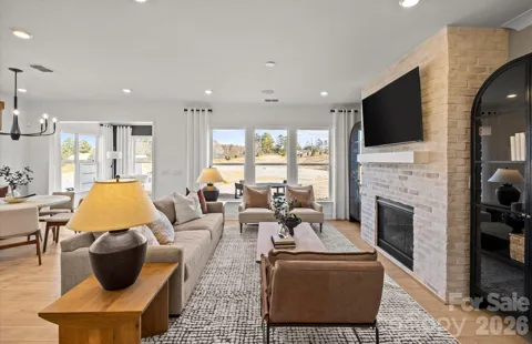 7525 Pedigree Circle