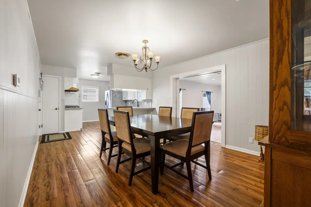 813 S Andrews Street Sherman, TX 75090