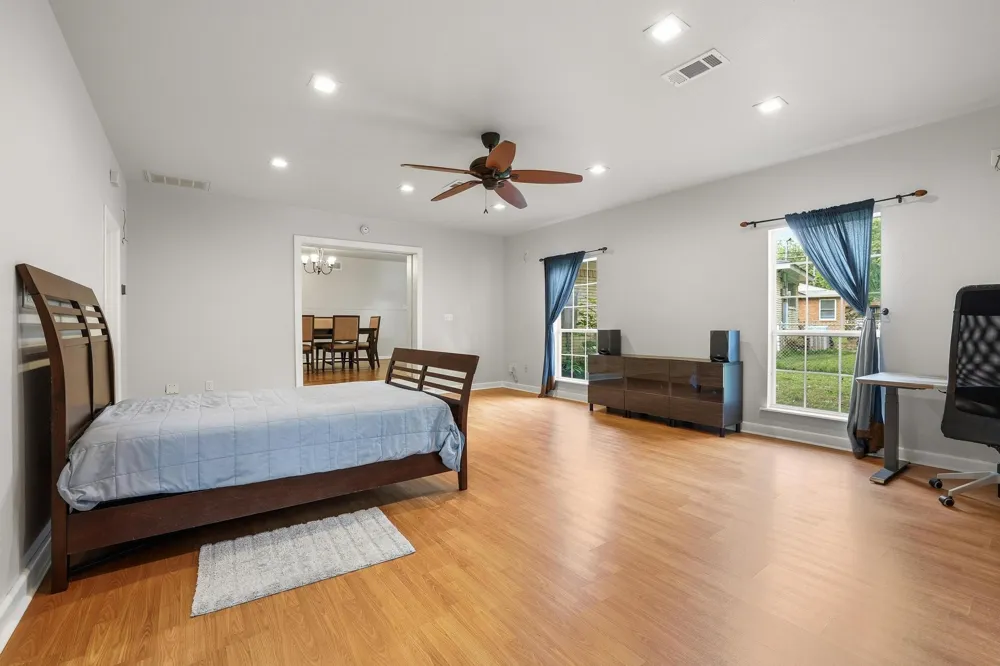 813 S Andrews Street Sherman, TX 75090