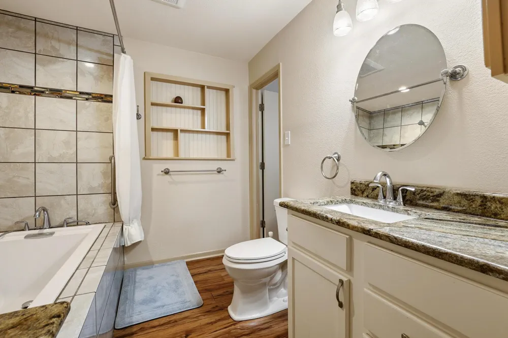 813 S Andrews Street Sherman, TX 75090