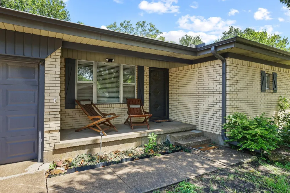 813 S Andrews Street Sherman, TX 75090