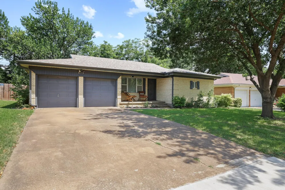 813 S Andrews Street Sherman, TX 75090