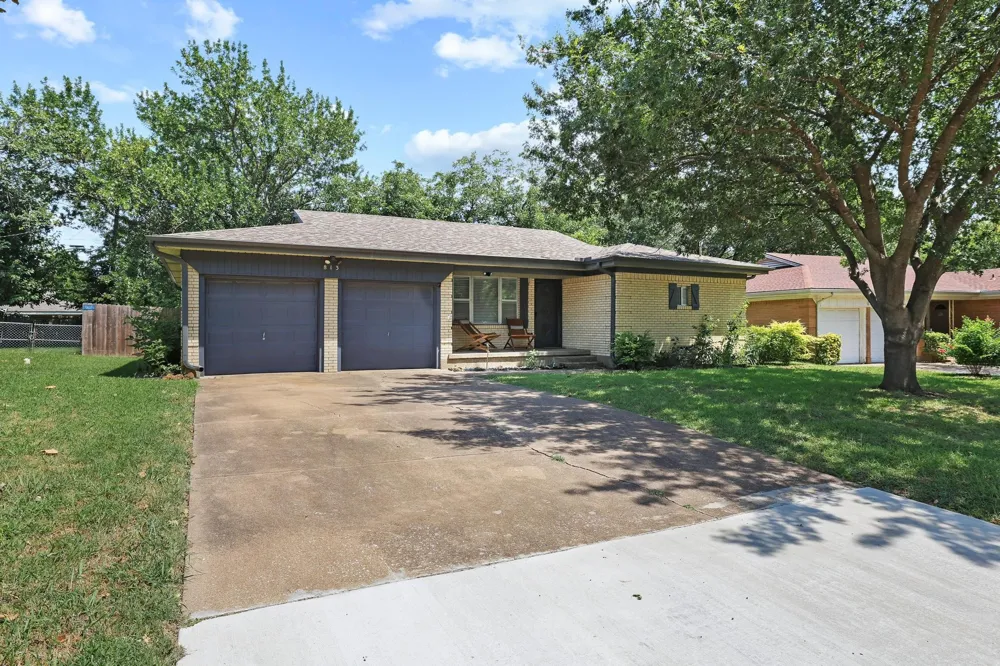 813 S Andrews Street Sherman, TX 75090