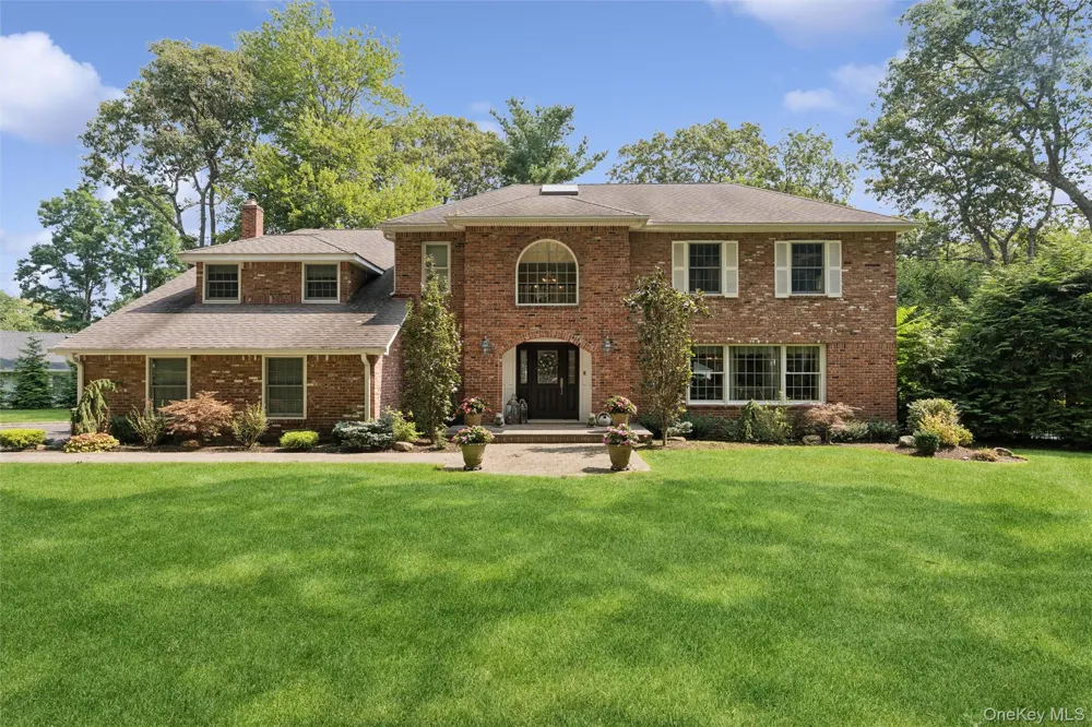 38 Riverview Terrace Smithtown, NY 11787