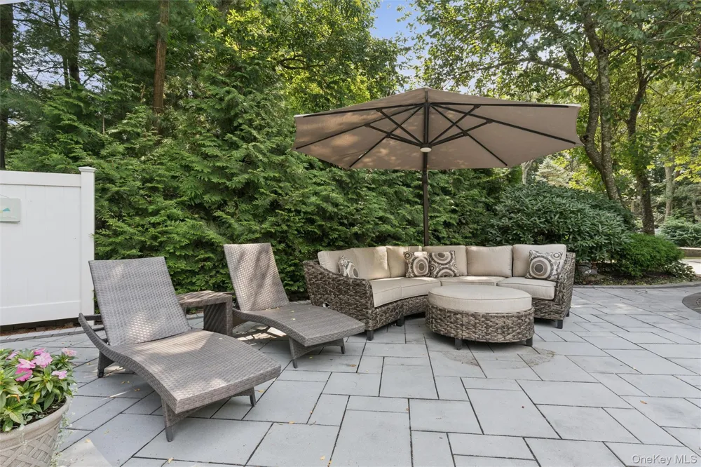 38 Riverview Terrace Smithtown, NY 11787