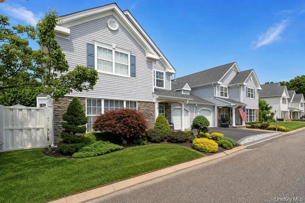 1 Jennifer Lane Middle Island, NY 11953