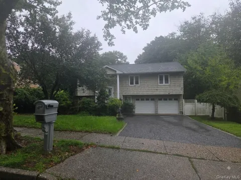 22 Lindron Avenue