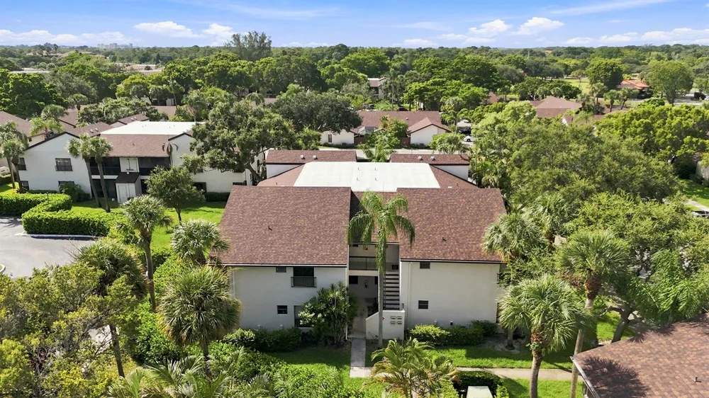 2581 CARAMBOLA CIRCLE #1868 Coconut Creek, FL 33066