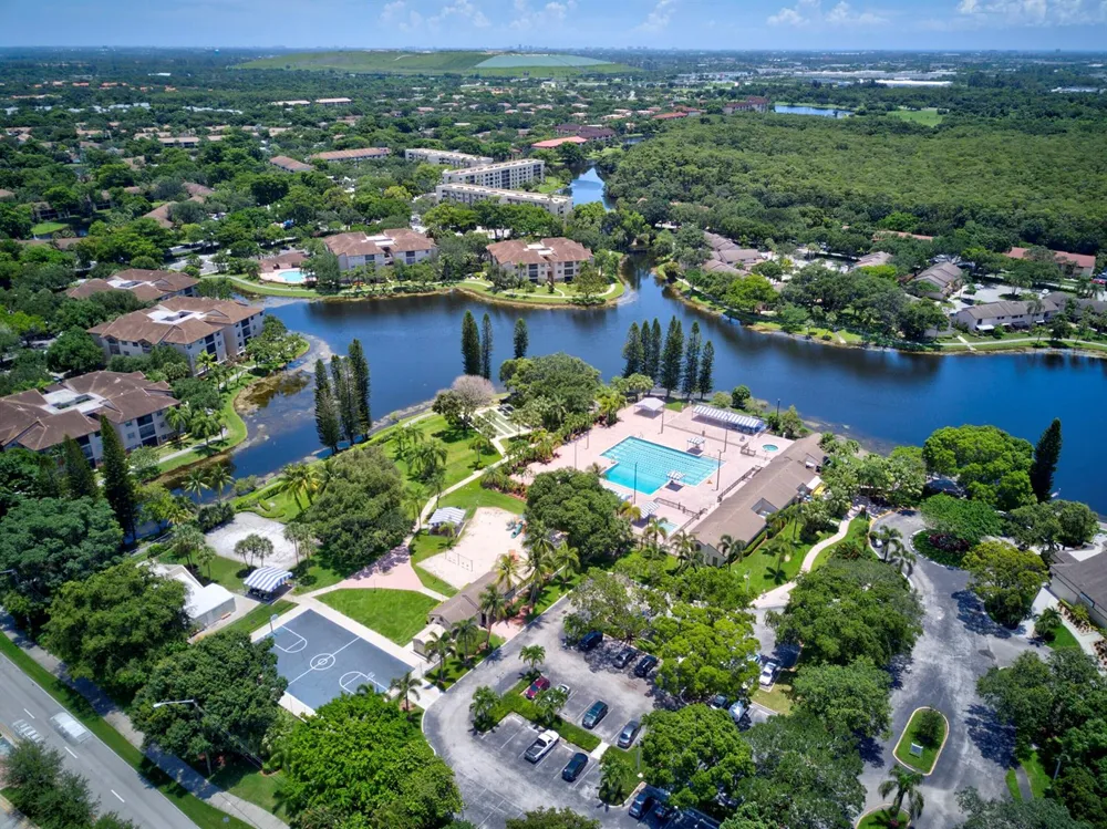 2581 CARAMBOLA CIRCLE #1868 Coconut Creek, FL 33066