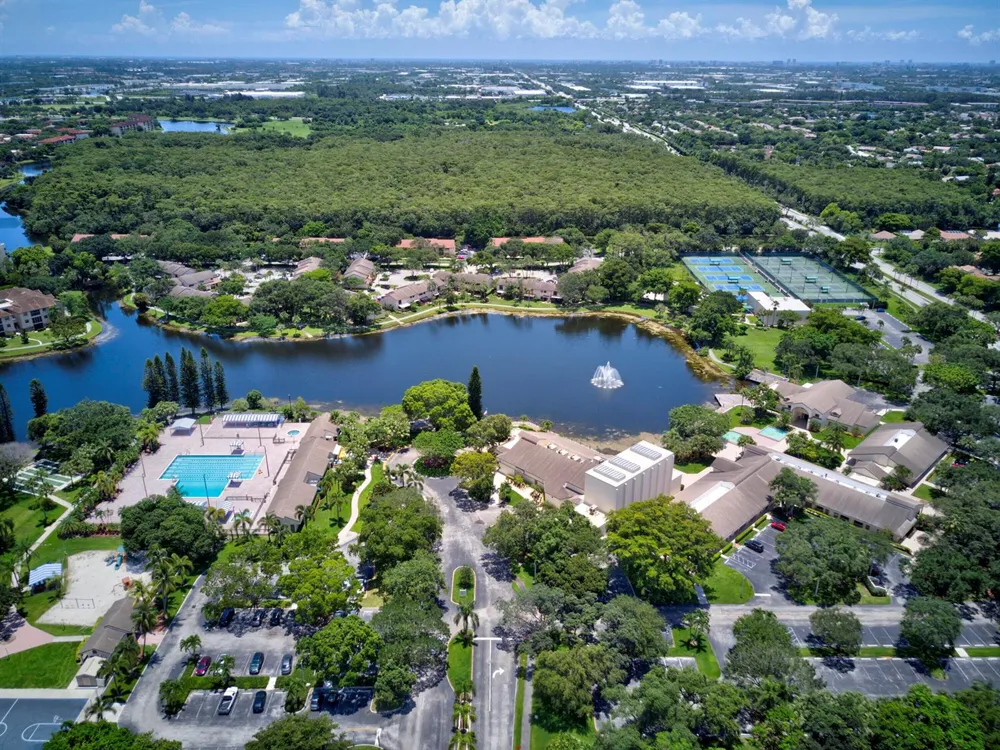 2581 CARAMBOLA CIRCLE #1868 Coconut Creek, FL 33066