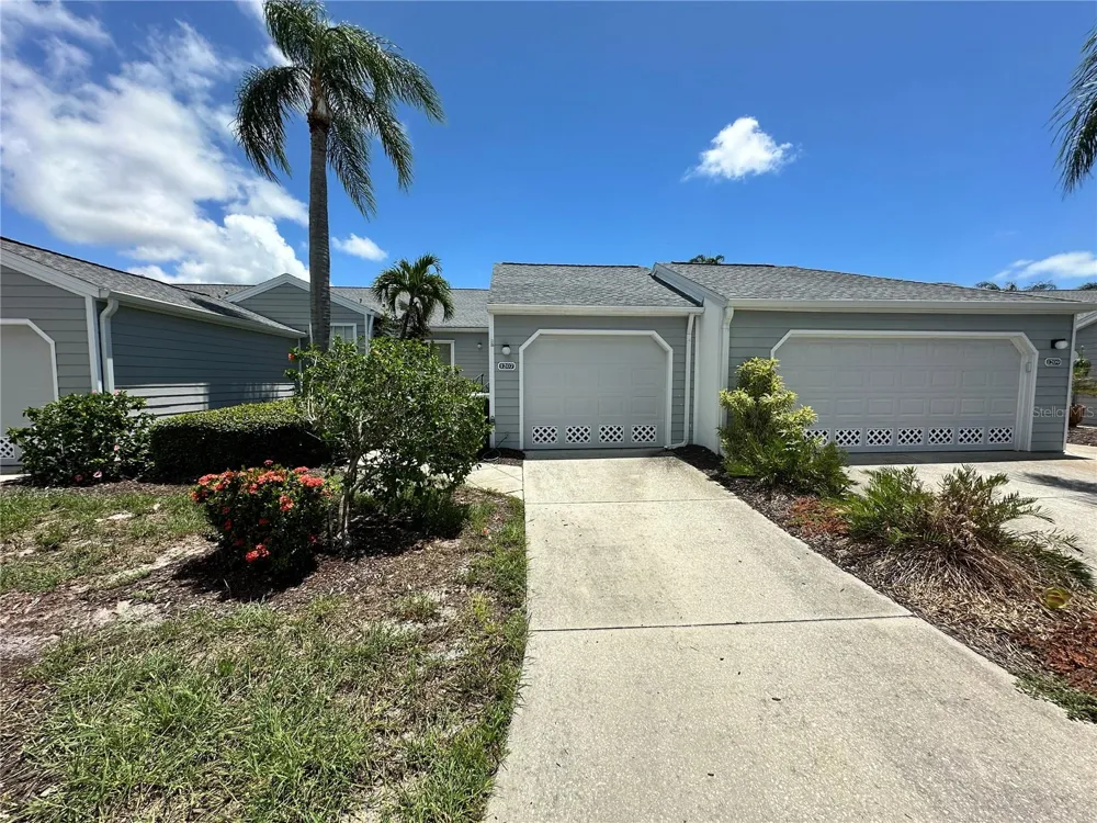 1207 SPOONBILL LANDINGS CIRCLE Bradenton, FL 34209