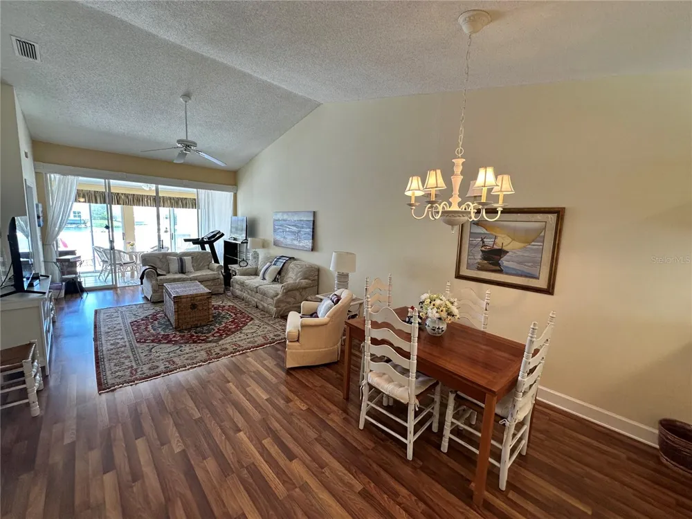 1207 SPOONBILL LANDINGS CIRCLE Bradenton, FL 34209