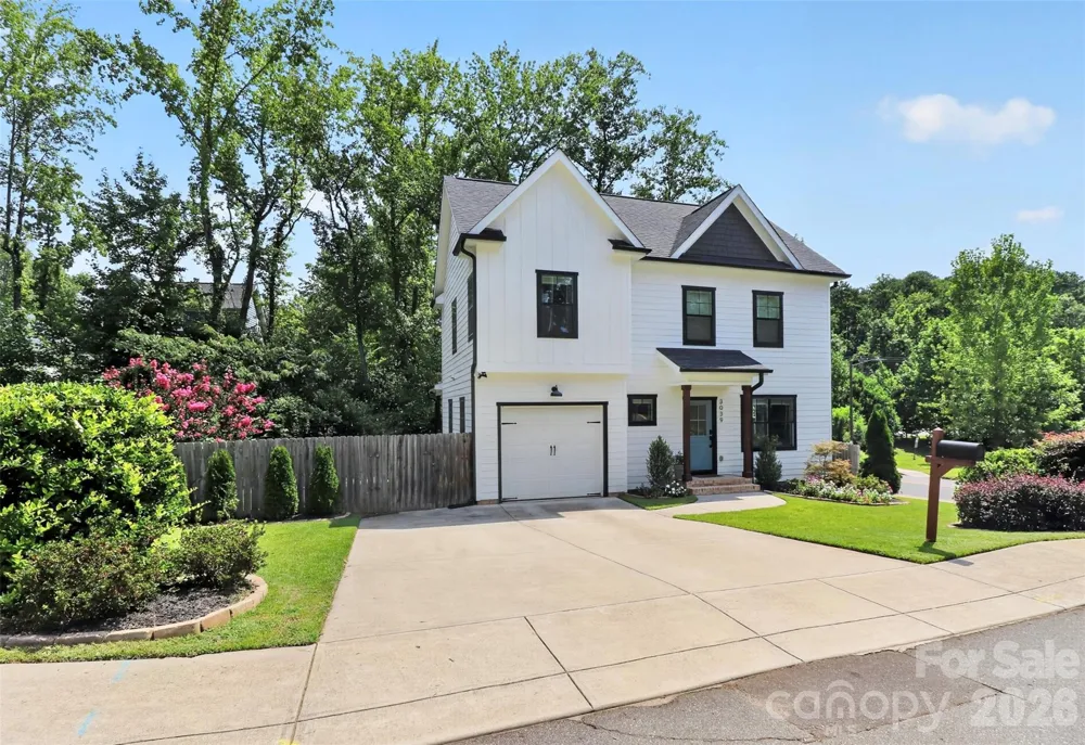3039 Palm Avenue Charlotte, NC 28205