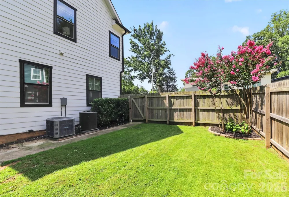 3039 Palm Avenue Charlotte, NC 28205