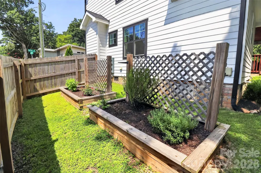 3039 Palm Avenue Charlotte, NC 28205