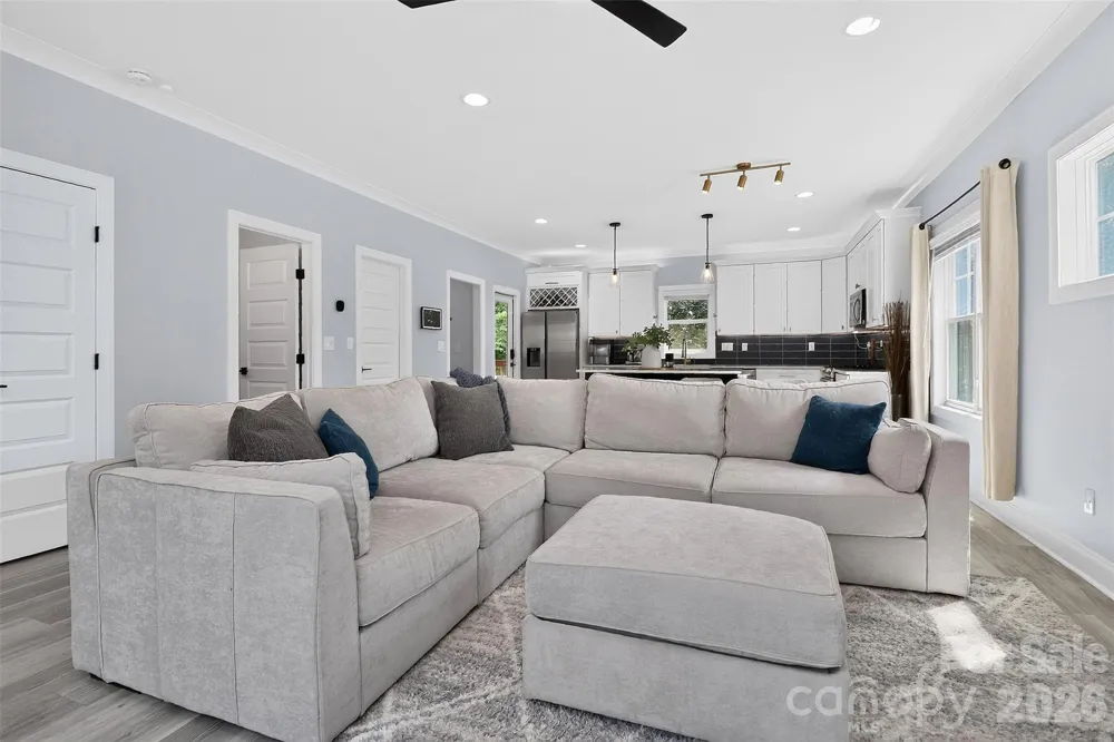 3039 Palm Avenue Charlotte, NC 28205