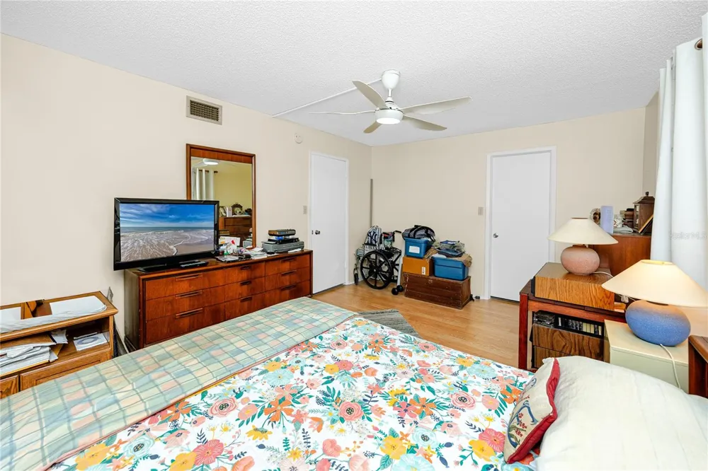 3435 41ST TERRACE S #198 St Petersburg, FL 33711