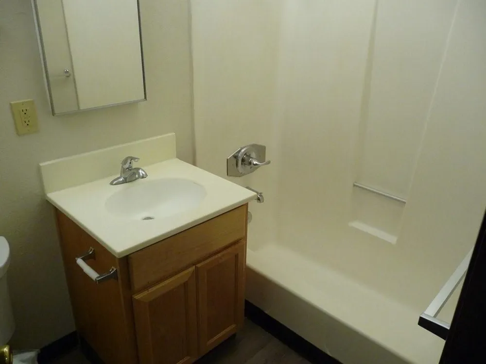 3195 Briarwood Drive Anderson, CA 96007