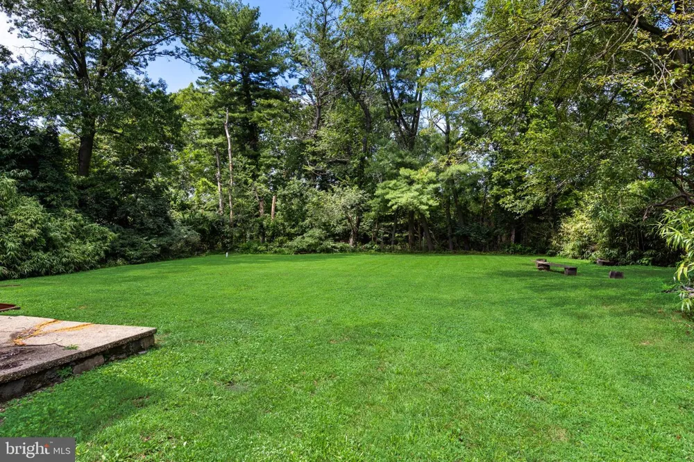 33 OREGON AVENUE Mount Laurel, NJ 08054