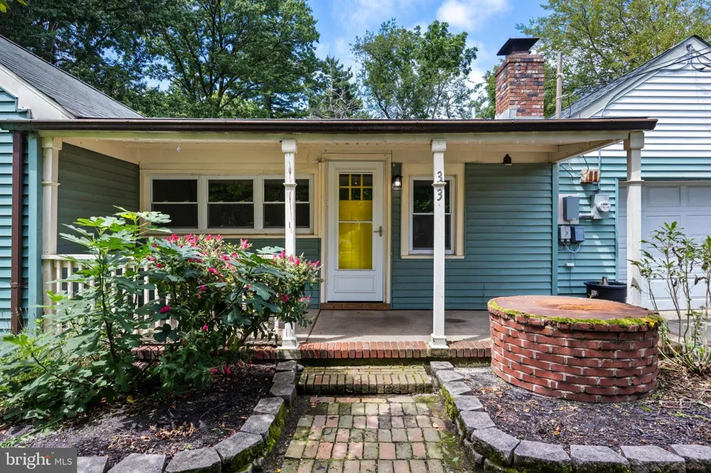 33 OREGON AVENUE Mount Laurel, NJ 08054