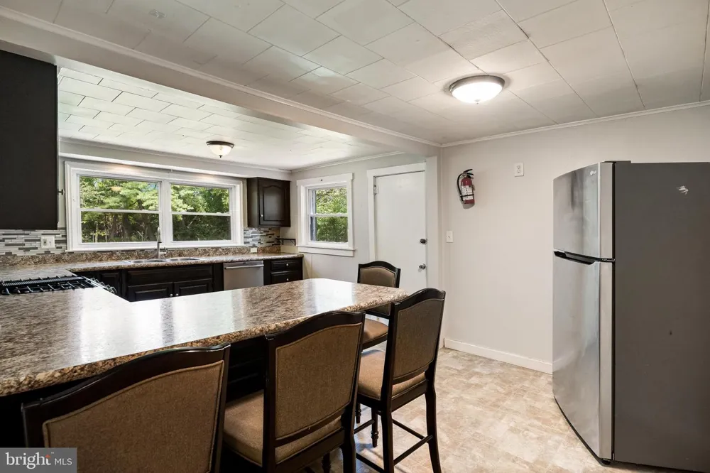 33 OREGON AVENUE Mount Laurel, NJ 08054