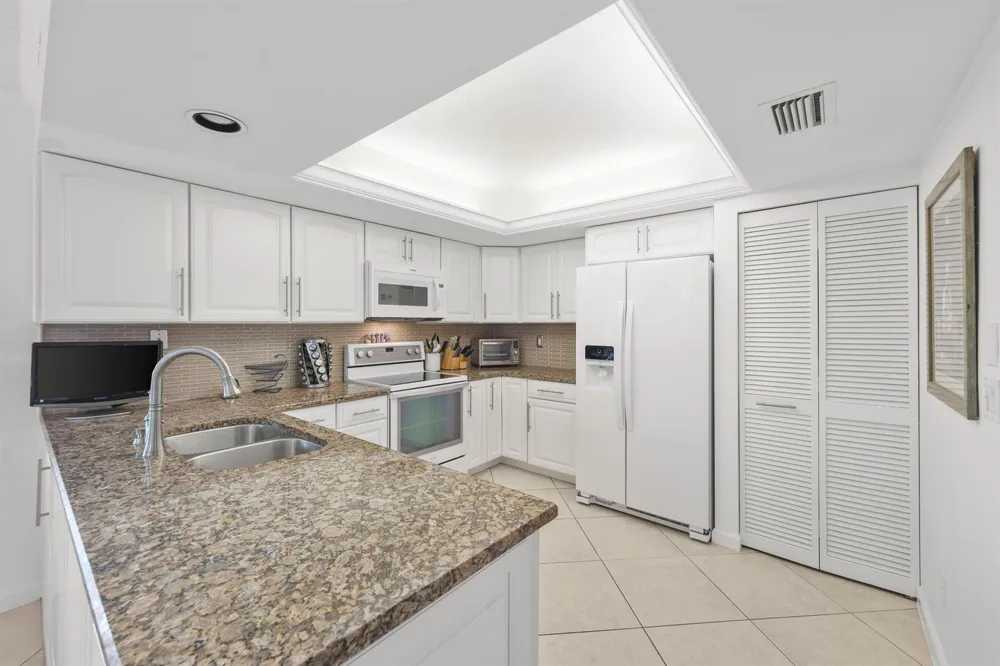 6434 SE Brandywine Court #Apt 105 Stuart, FL 34997