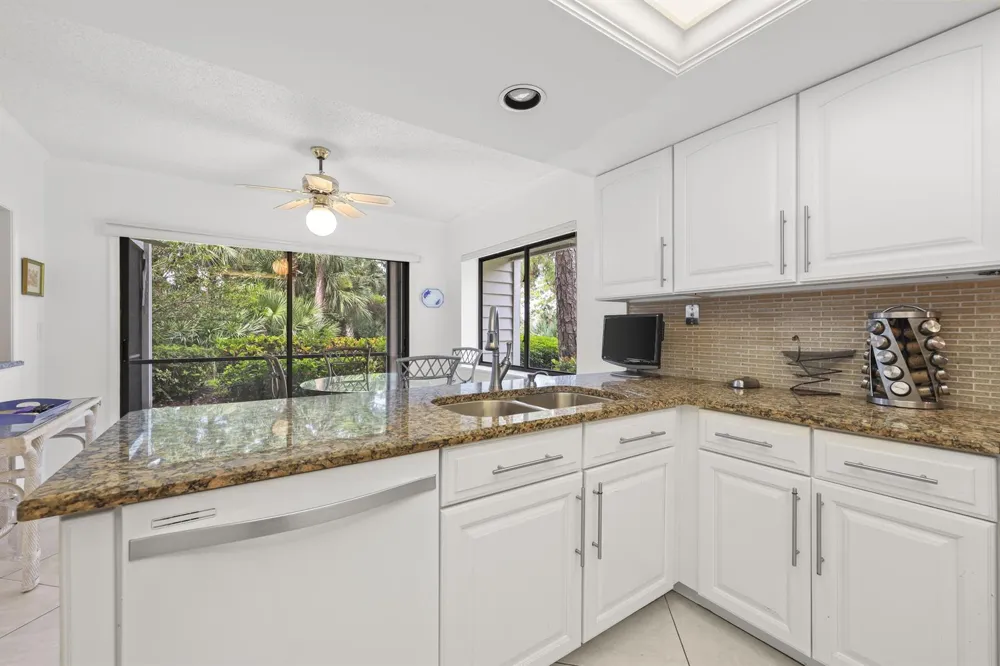 6434 SE Brandywine Court #Apt 105 Stuart, FL 34997