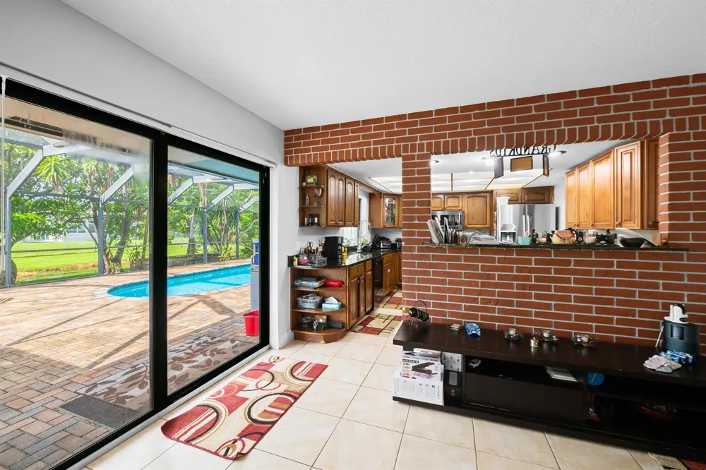6320 SW 4TH PLACE Margate, FL 33068