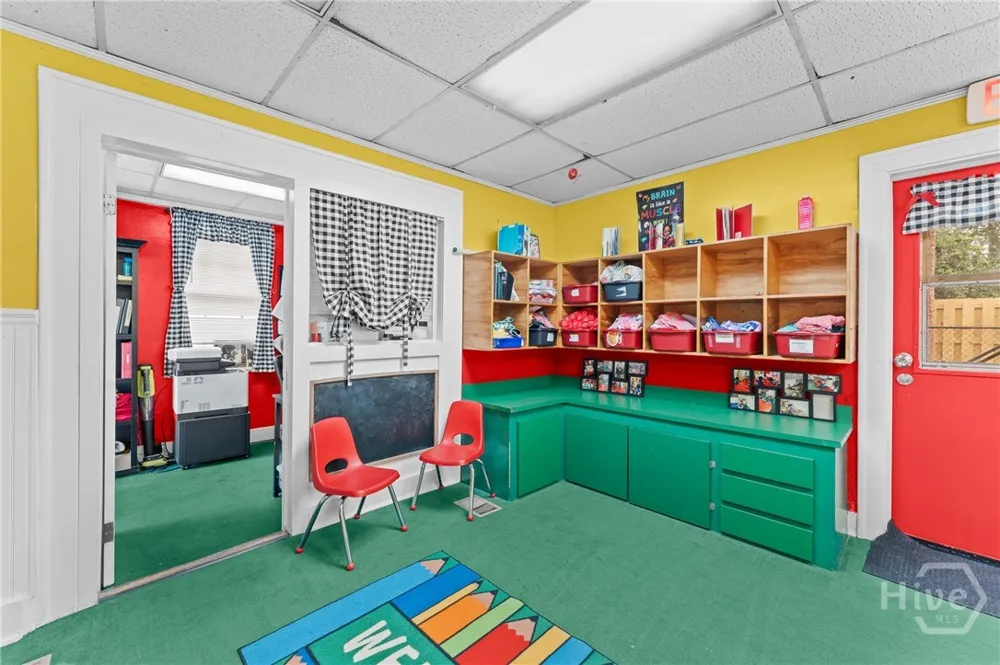 1106 E 48th Street Savannah, GA 31404