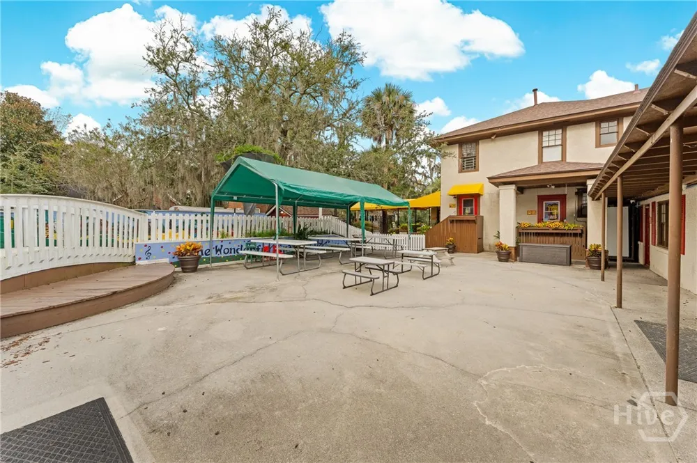 1106 E 48th Street Savannah, GA 31404