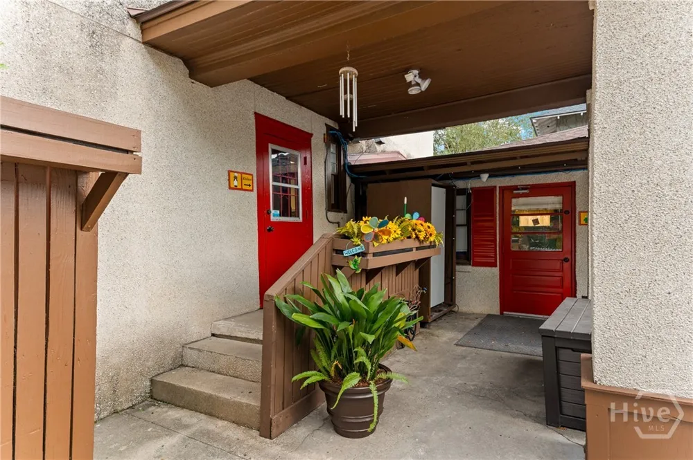 1106 E 48th Street Savannah, GA 31404