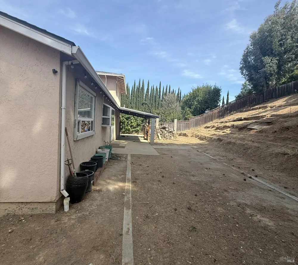 300 Diehl Way Pittsburg, CA 94565