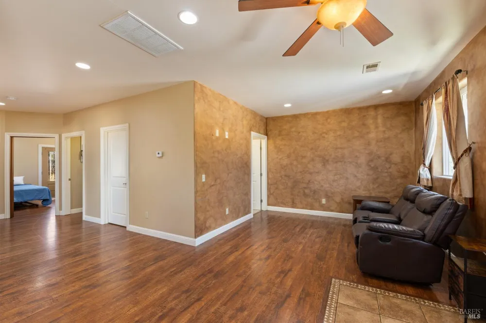 3345 Ackley Road Lakeport, CA 95453