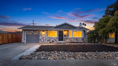 1542 Henry Street